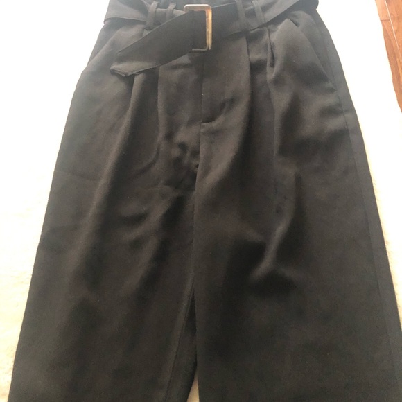Stradivarius - Straight pant with belt, high waist - Picture 2 of 3